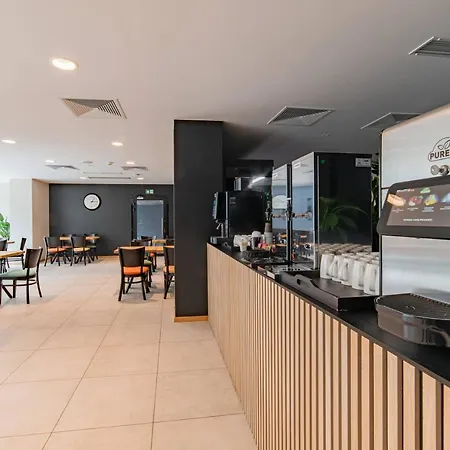 Kazalnica Family&conference Aparthotel 3*