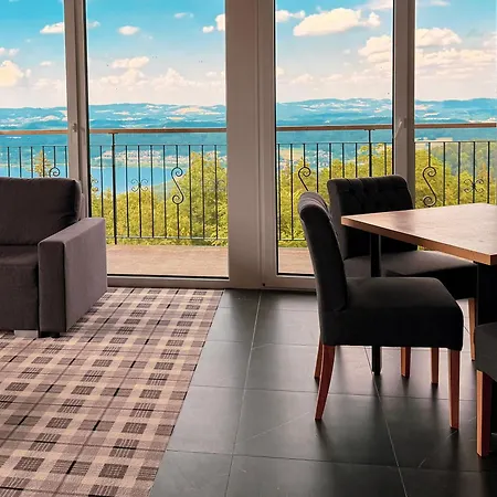 Kazalnica Family&conference By Solarento 4*