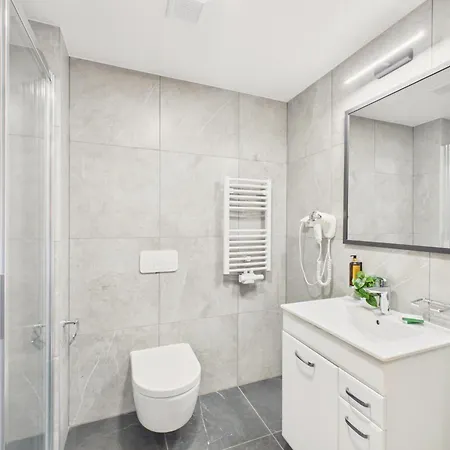 Kazalnica Family&conference By Solarento 4*
