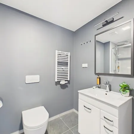 Kazalnica Family&conference By Solarento Aparthotel