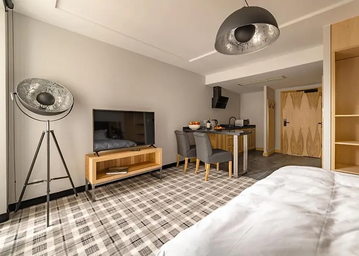 アパートホテル Kazalnica Family&conference カルパッチ