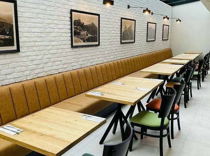 アパートホテル Kazalnica Family&conference