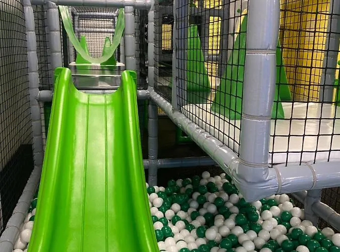 アパートホテル Kazalnica Family&conference 3*